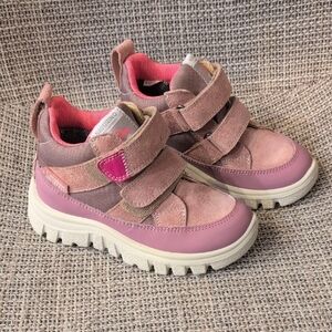 Kids Pink Velcro Sneakers